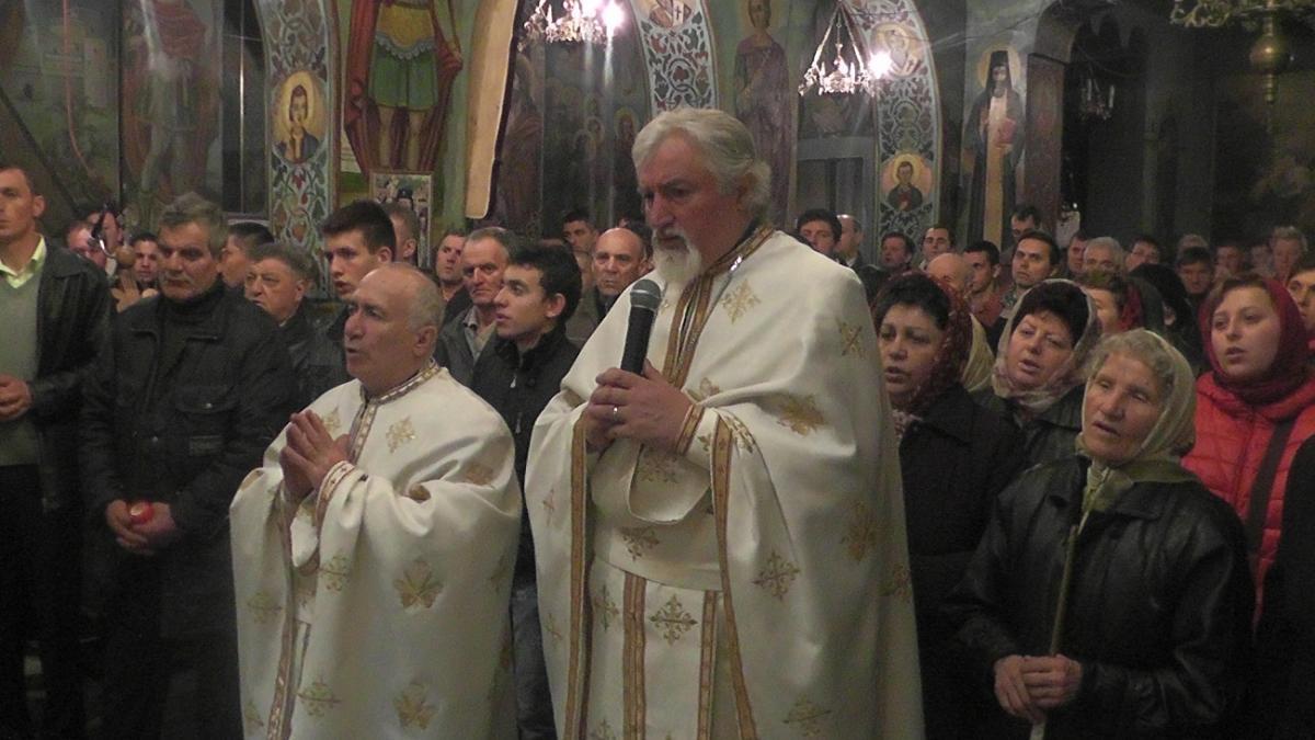 Sfânta Liturghie - Slujba Învierii (2012)